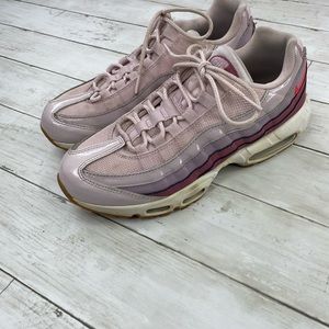 Nike Air Max 95 Barely Rose - SZ 9 WMN